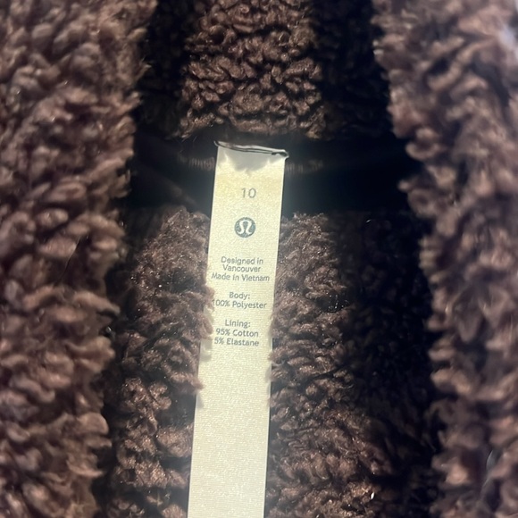 lululemon teddy bomber jacket - Picture 2 of 3
